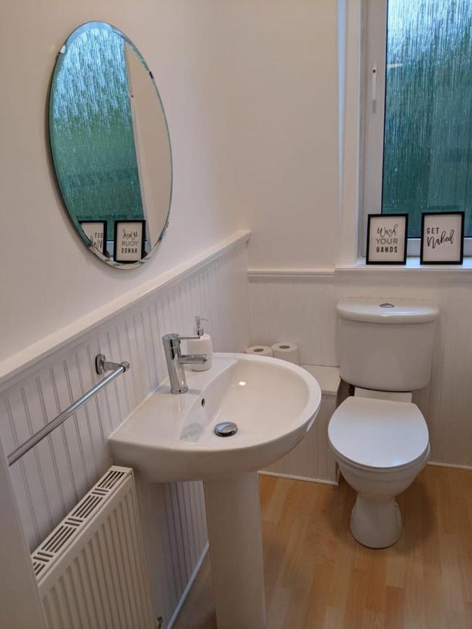 Glenclova - No 5 Bellyeoman, Bright Two Bedroom Apartment Dunfermline Exterior foto
